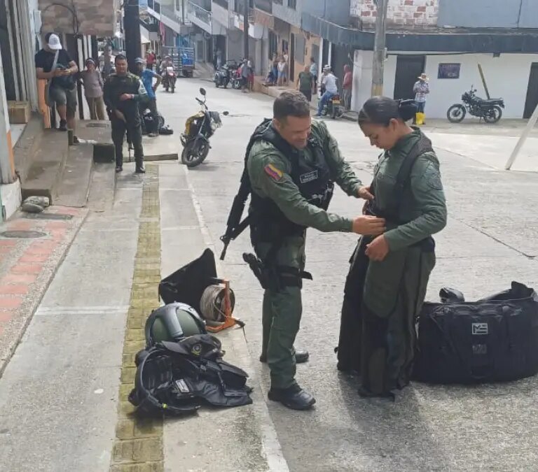 Desactivan artefacto explosivo a 100 metros de la estación de Policía de Valdivia